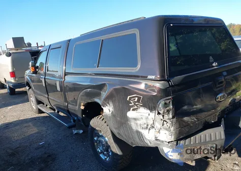 2013 Ford F-250 Xlt из США, поврежденный, VIN 1FT7W2B69DEA79025